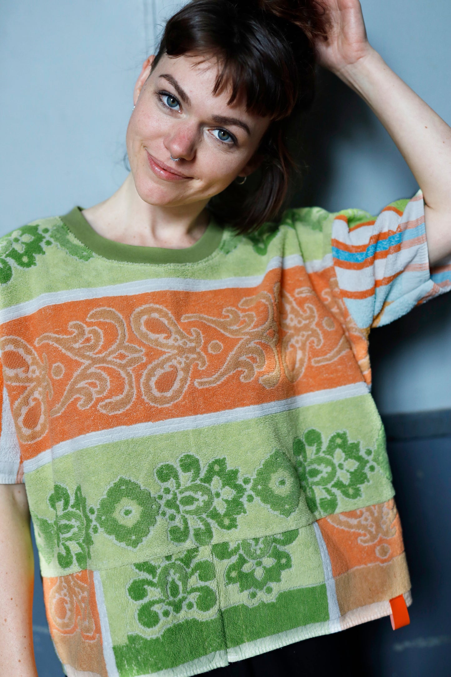 Einzigartiges Unisex T-Shirt Upcycling Frühling, Größe M